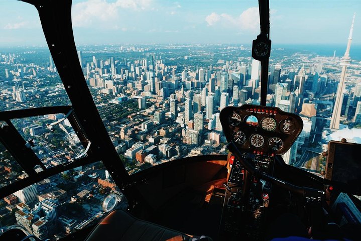Date Idea for winter Private helicopter tour in Toronto