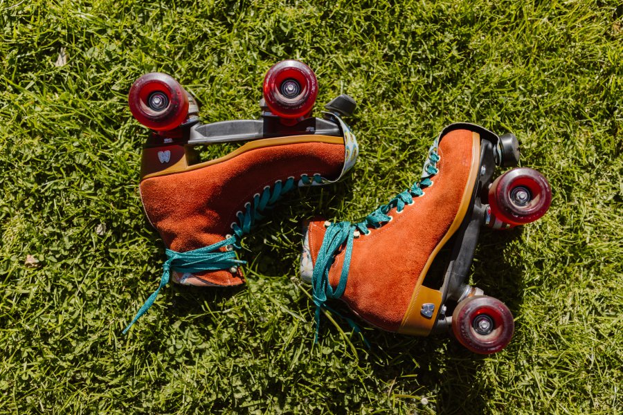roller skating as a summer activity for couples